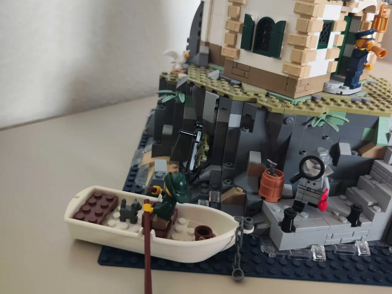 Billede 2 - LEGO Ideas 21335 Motoriseret fyrtårn