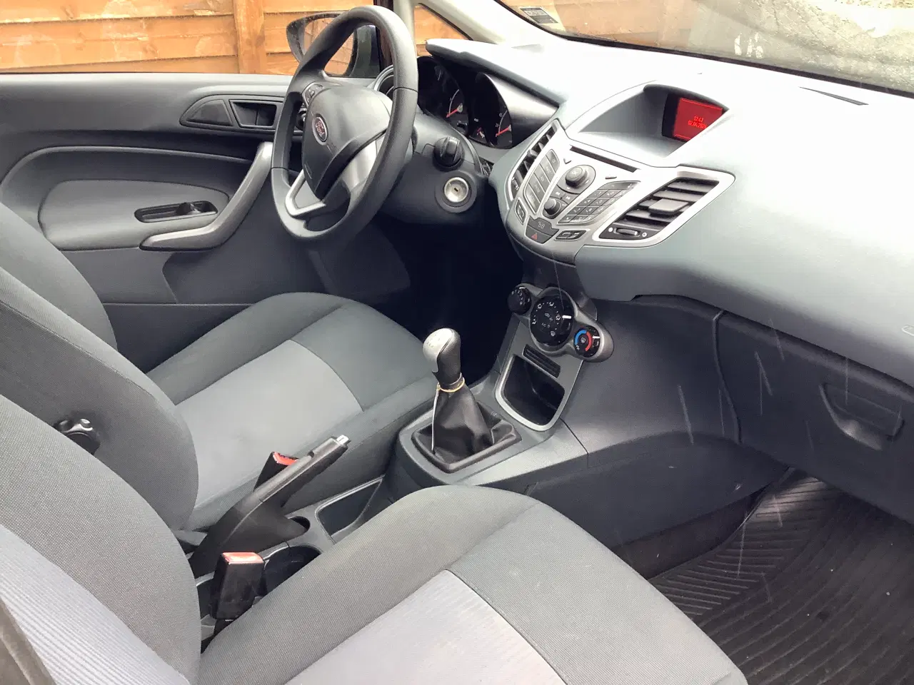 Billede 6 - Ford Fiesta 5 dørs 1,6 TDCI econetic årgang 2010