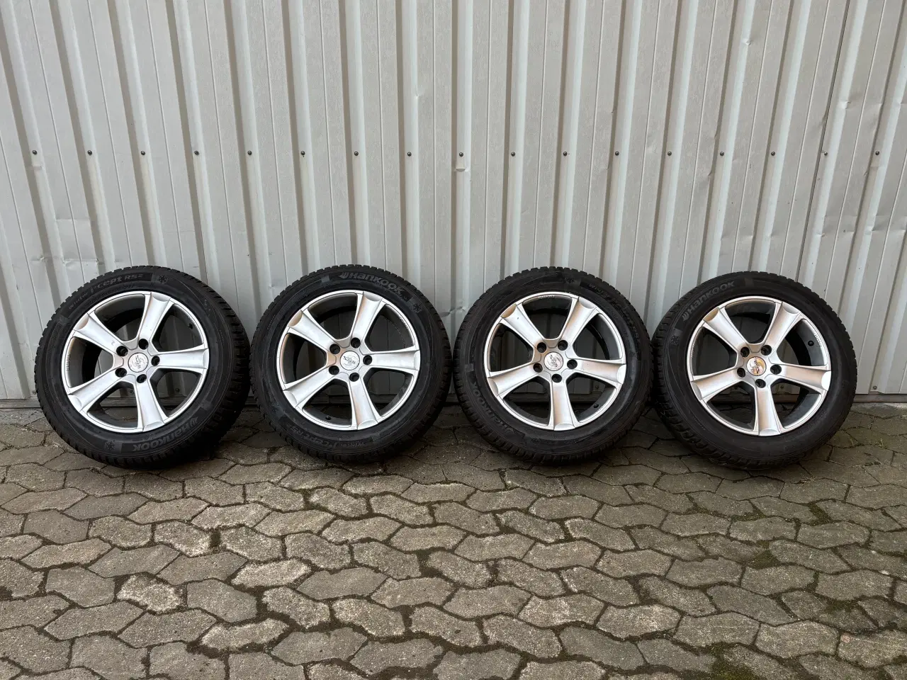 Billede 2 - 16” alufælge på vinterdæk ET47 fra Audi A3
