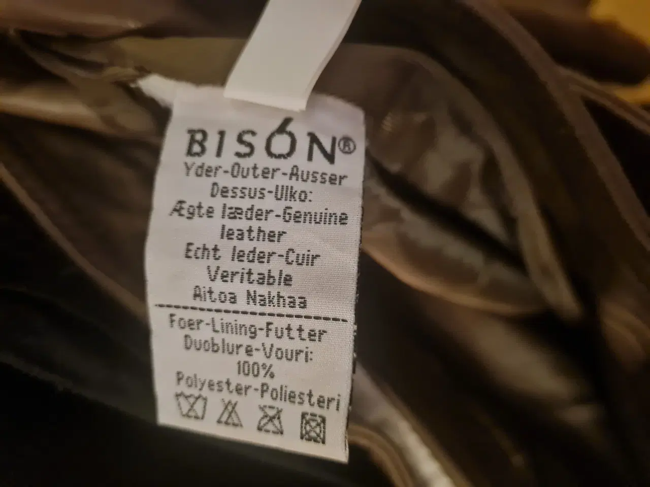 Billede 2 - Læder nederdel str L fra Bison