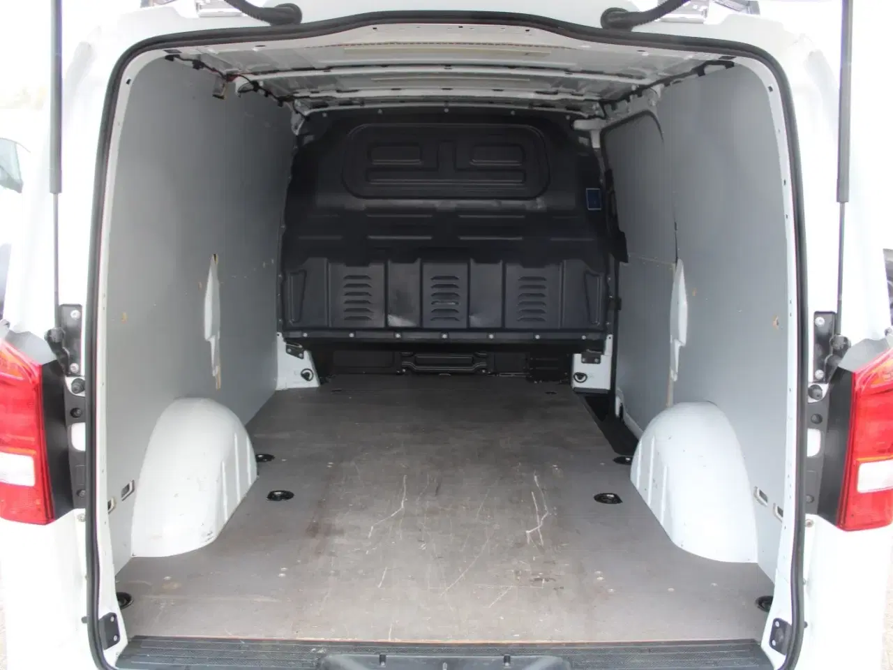 Billede 12 - Mercedes Vito 114 2,0 CDi Complete aut. L RWD