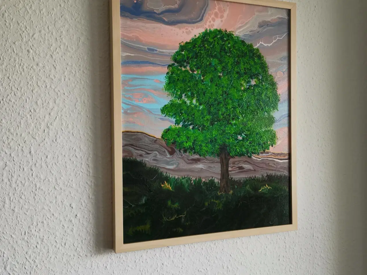 Billede 4 - Akryl Fluid Art natur maleri med træet i centrum 
