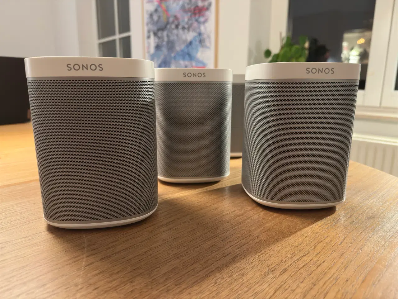 Billede 1 - 2 TILBAGE - Sonos Play:1 Perfekt Stand (Hvid)