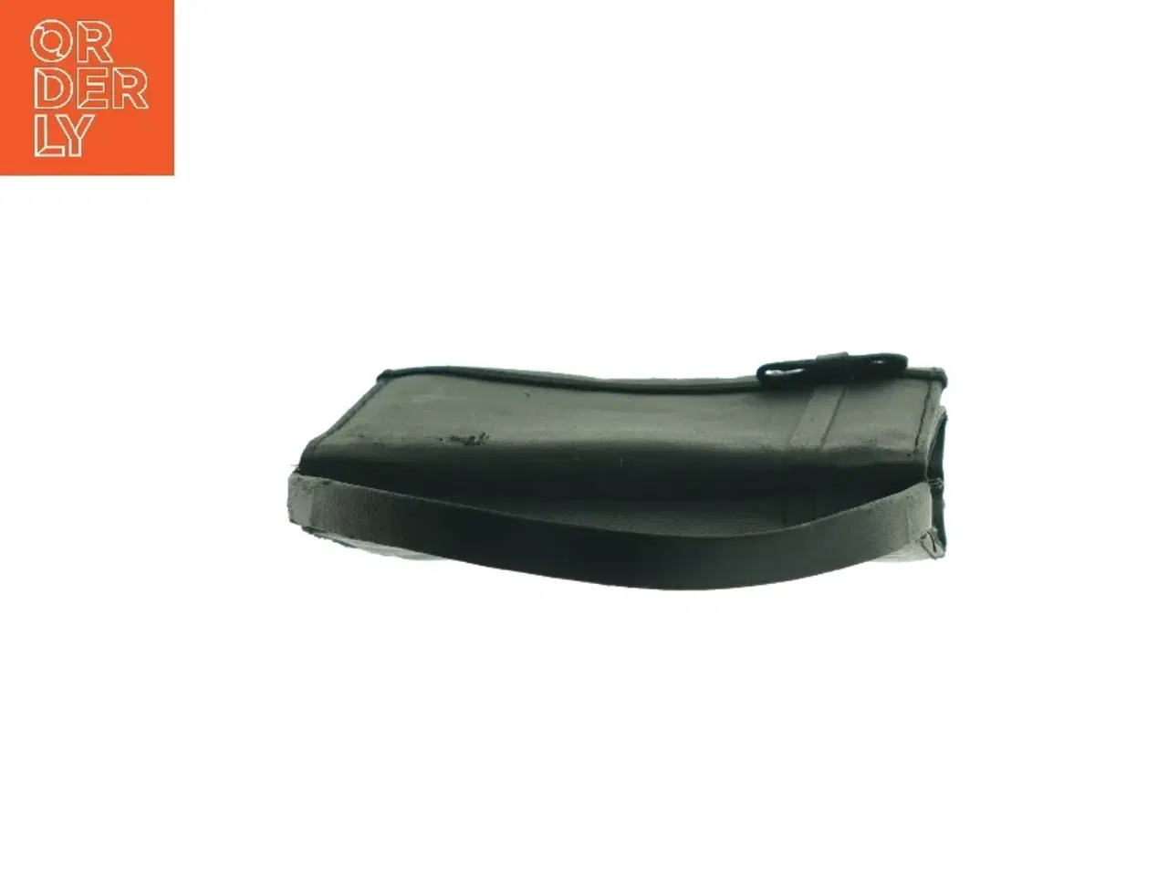 Billede 4 - Sort skuldertaske (str. 15,5 x 16 cm)