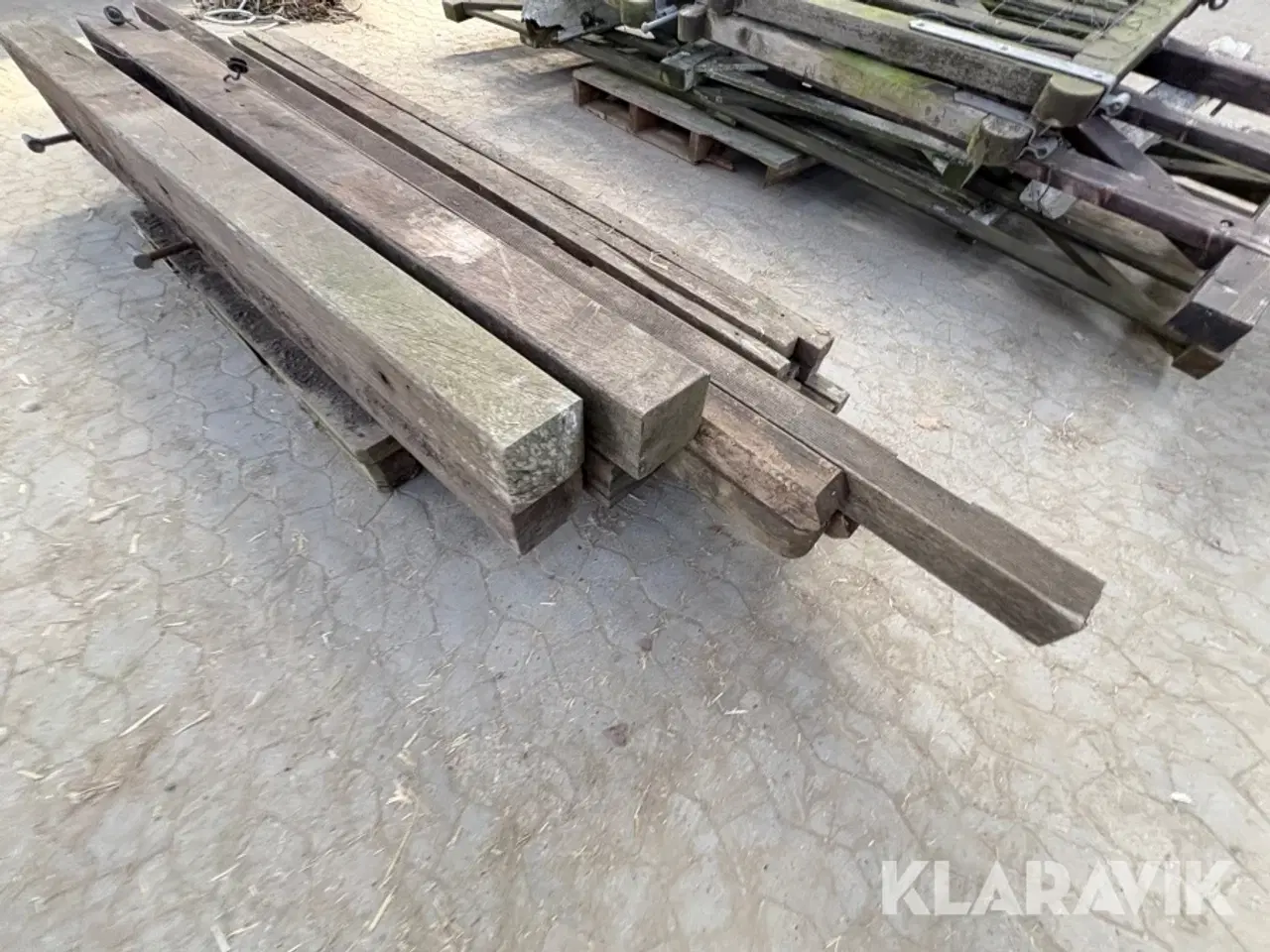 Billede 7 - Stolper og hegnslåger assorteret