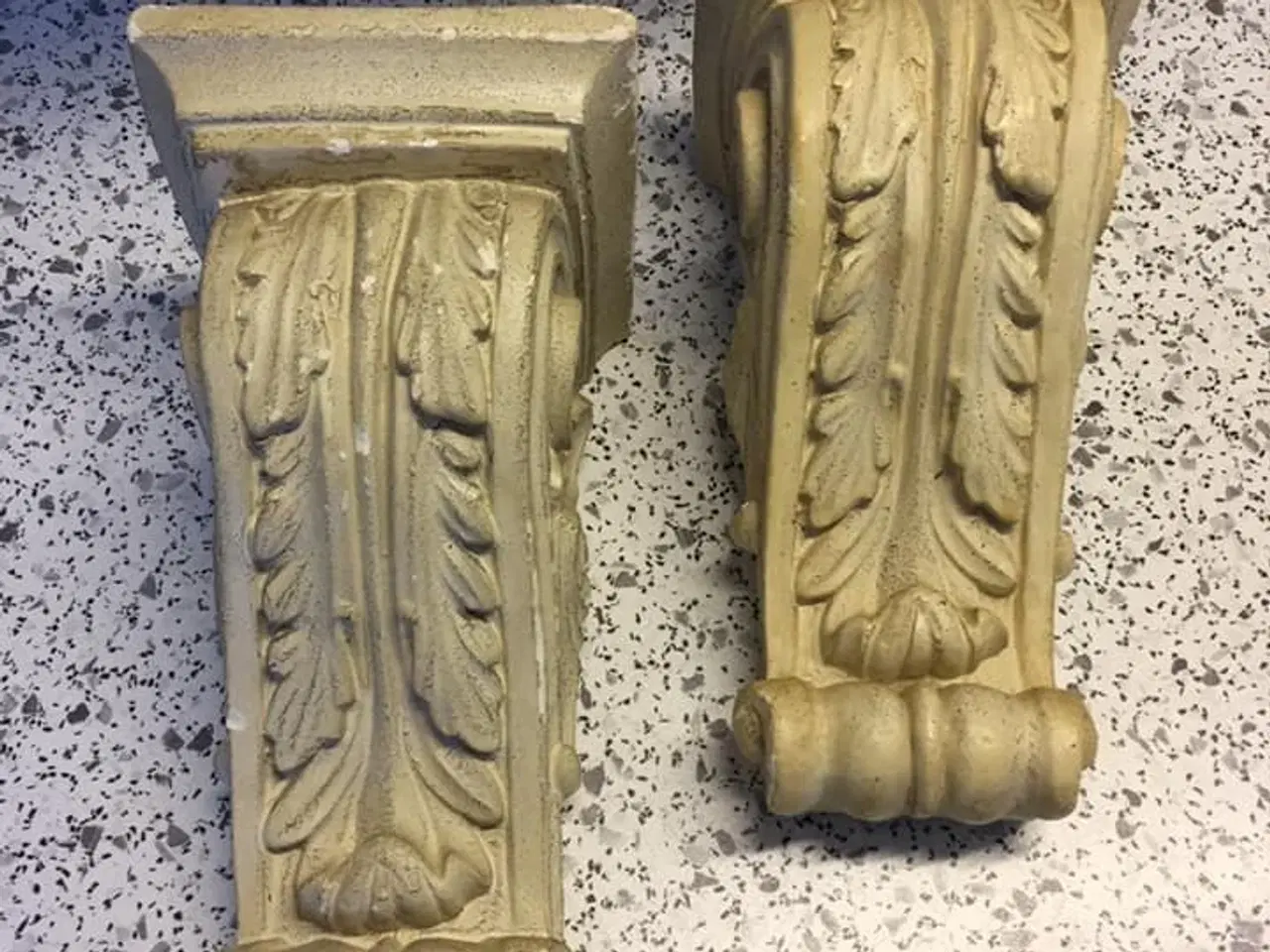 Billede 1 - Vægophæng i gips