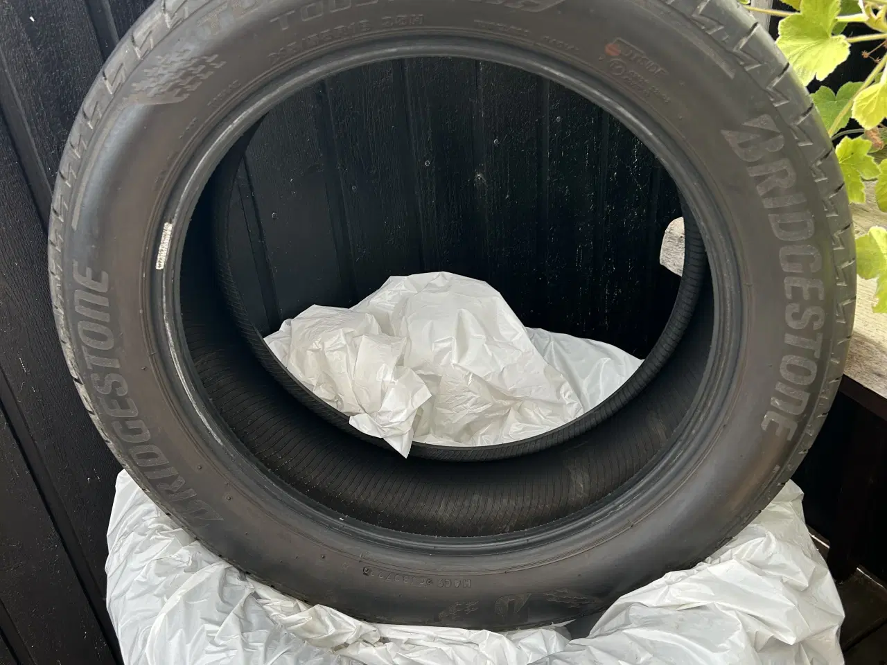 Billede 2 - Sommerdæk næsten ny Bridgestone: 7221 km