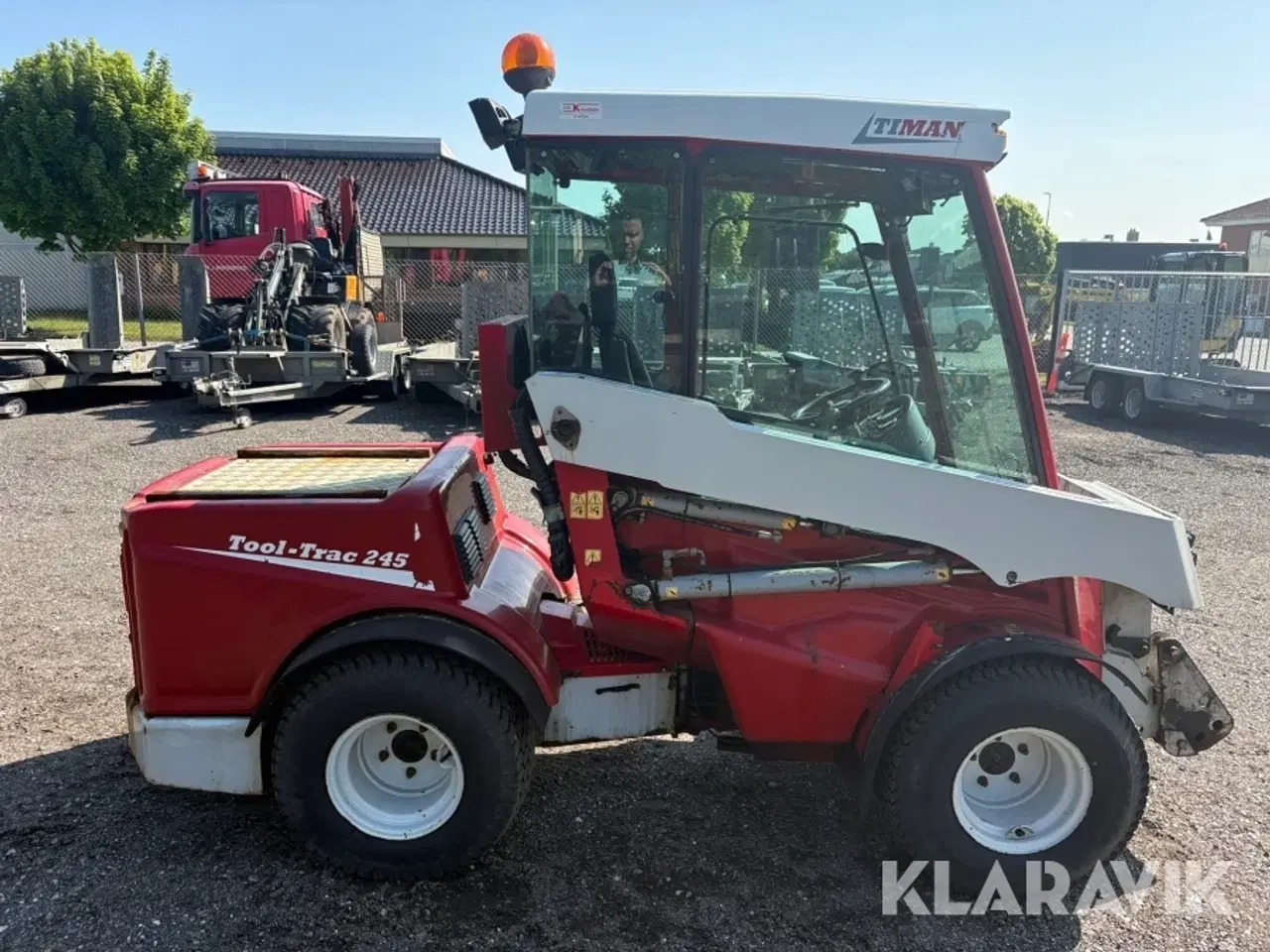 Billede 11 - Redskabsbærer Timan Tool-Trac 245