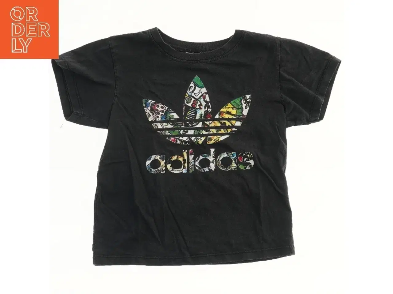 Billede 1 - Kortærmet T-shirt med farverigt logo fra Adidas (str. 116)