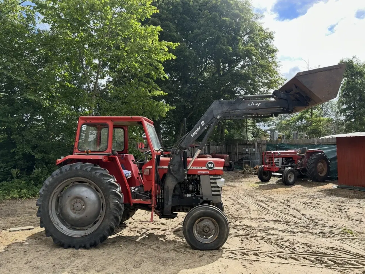 Billede 1 - MF 168 MP + frontlæsser inkl redskaber