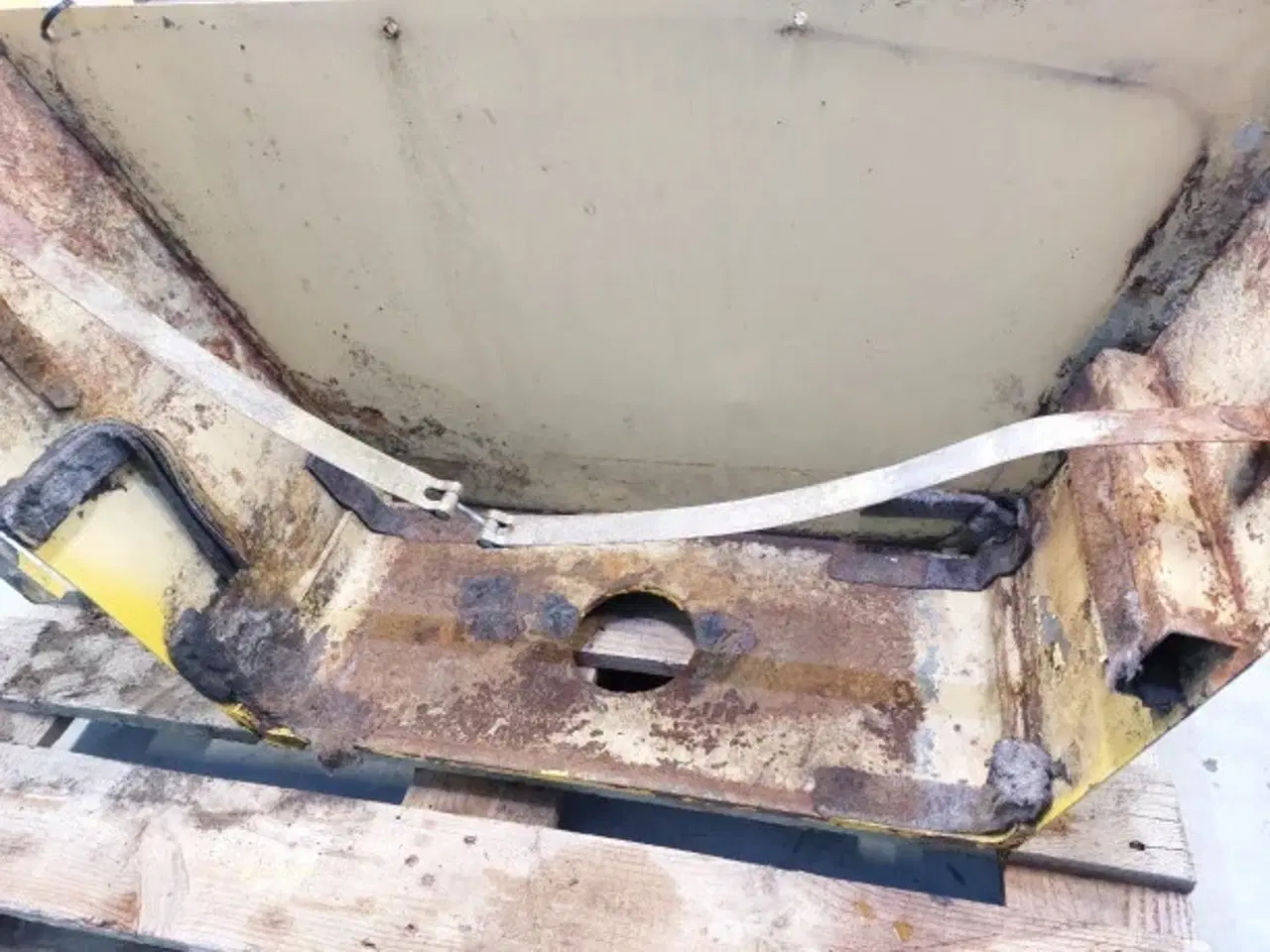 Billede 10 - Kramer 712 Hjulskærm R. 1633000910