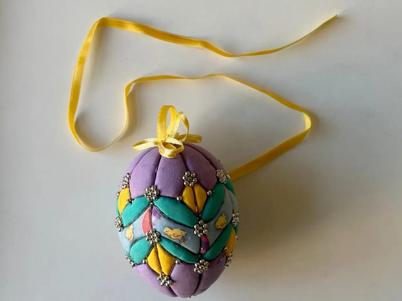 Billede 1 - Stort påskeæg, pasteller m sølvkugler