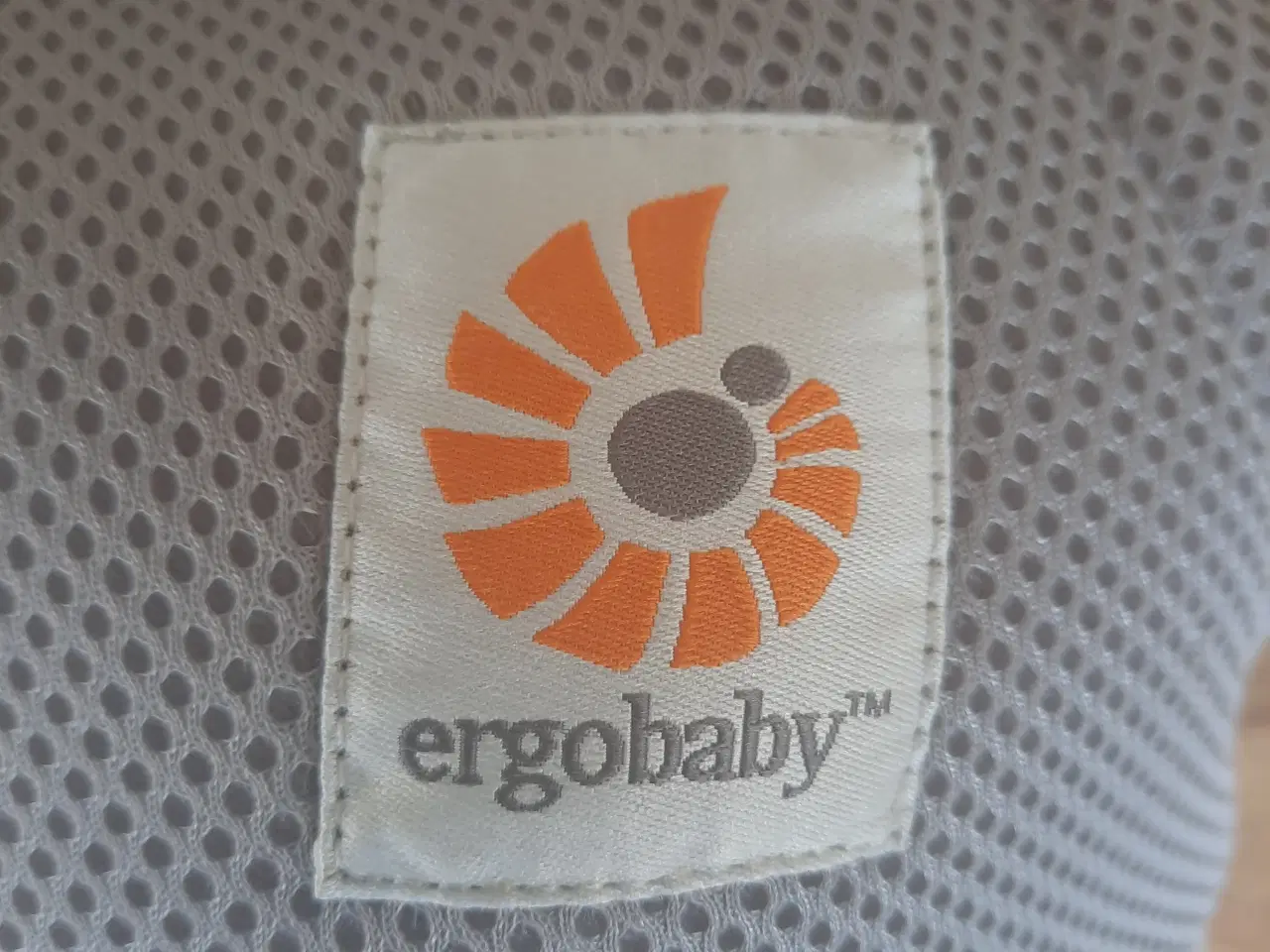Billede 4 - Ubrugt Ergobaby babyindsats (til 360 bæreselen)