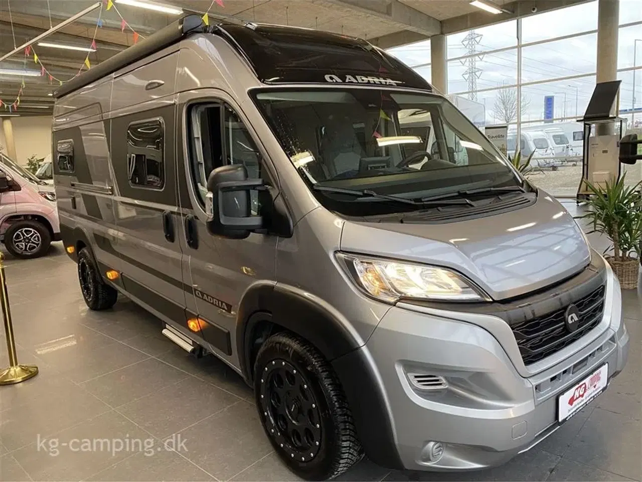 Billede 1 - 2024 - Adria Twin Supreme 640 SLB Adria Twin Supreme 640 SLB – Næsten Ny & Stadig Fabriksgaranti