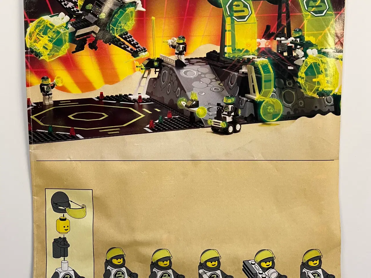 Billede 2 - LEGO SPACE - Blacktron II - 6988 - Alpha Centauri 