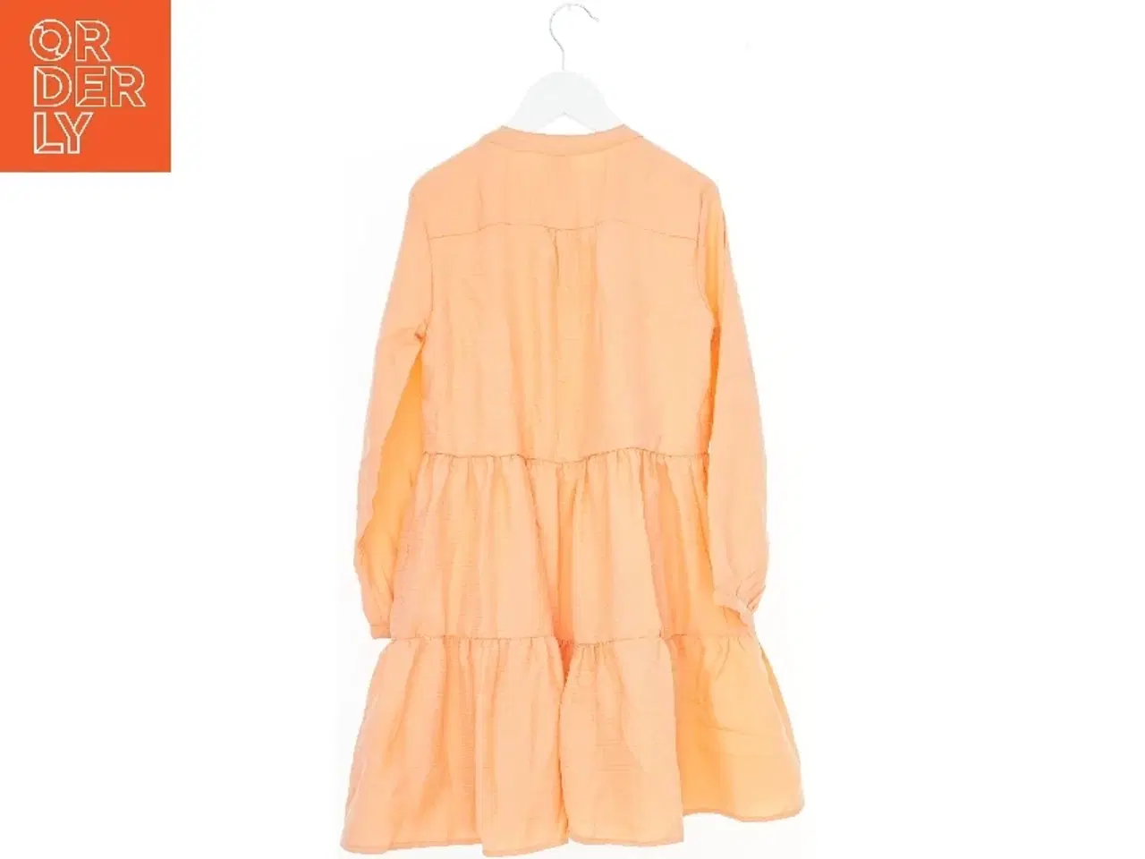 Billede 2 - Langærmet orange kjole fra VRS (str. 128)