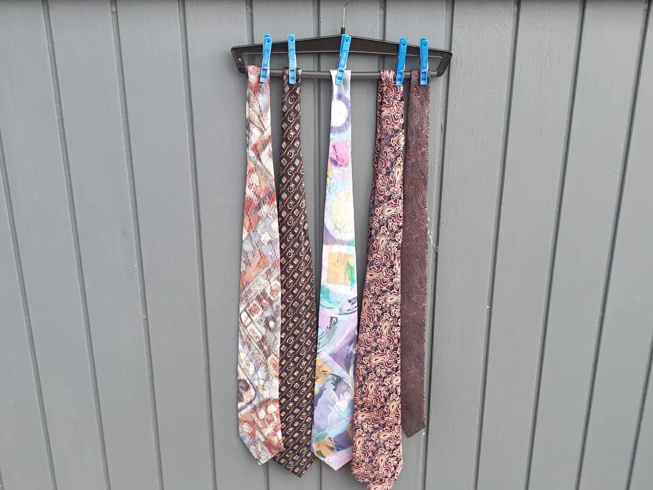 Billede 1 - GRATIS Velholdte Slips