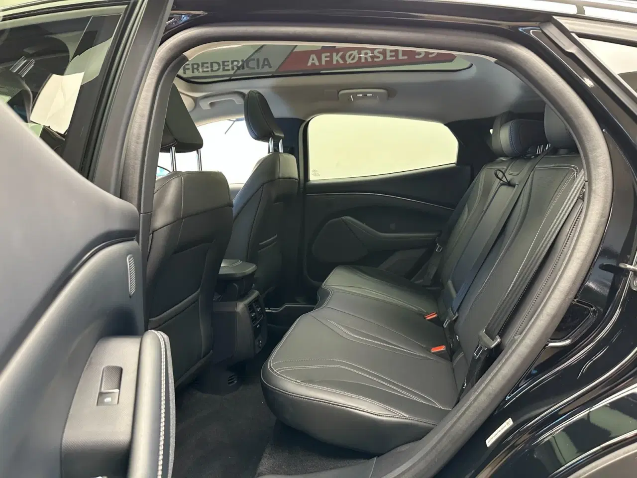 Billede 13 - Ford Mustang Mach-E 75 Premium Standard Range