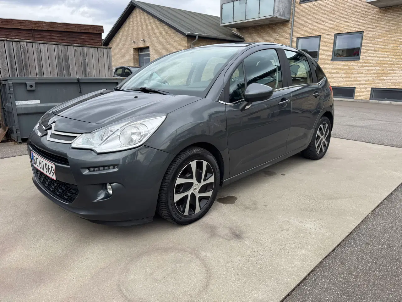 Billede 2 - Flot velholdt nysynet c3 1.6 bluehdi 