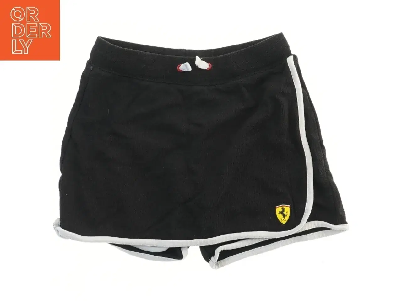 Billede 1 - Ferrari shorts med logo (str.  29,5x30,5 cm)