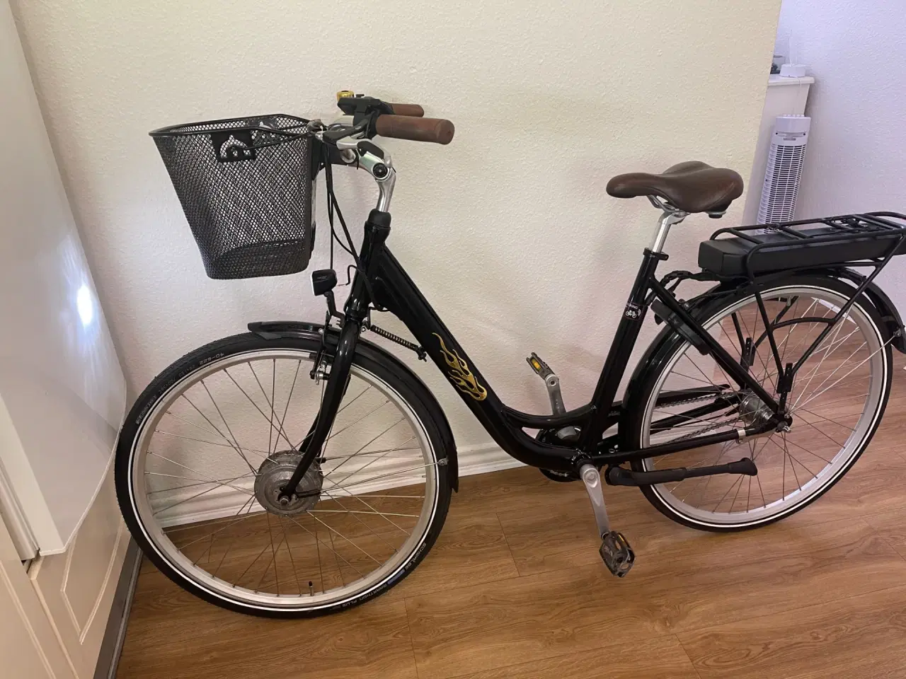 Billede 8 - flot mustang dame elcykel 28"  7 gear.