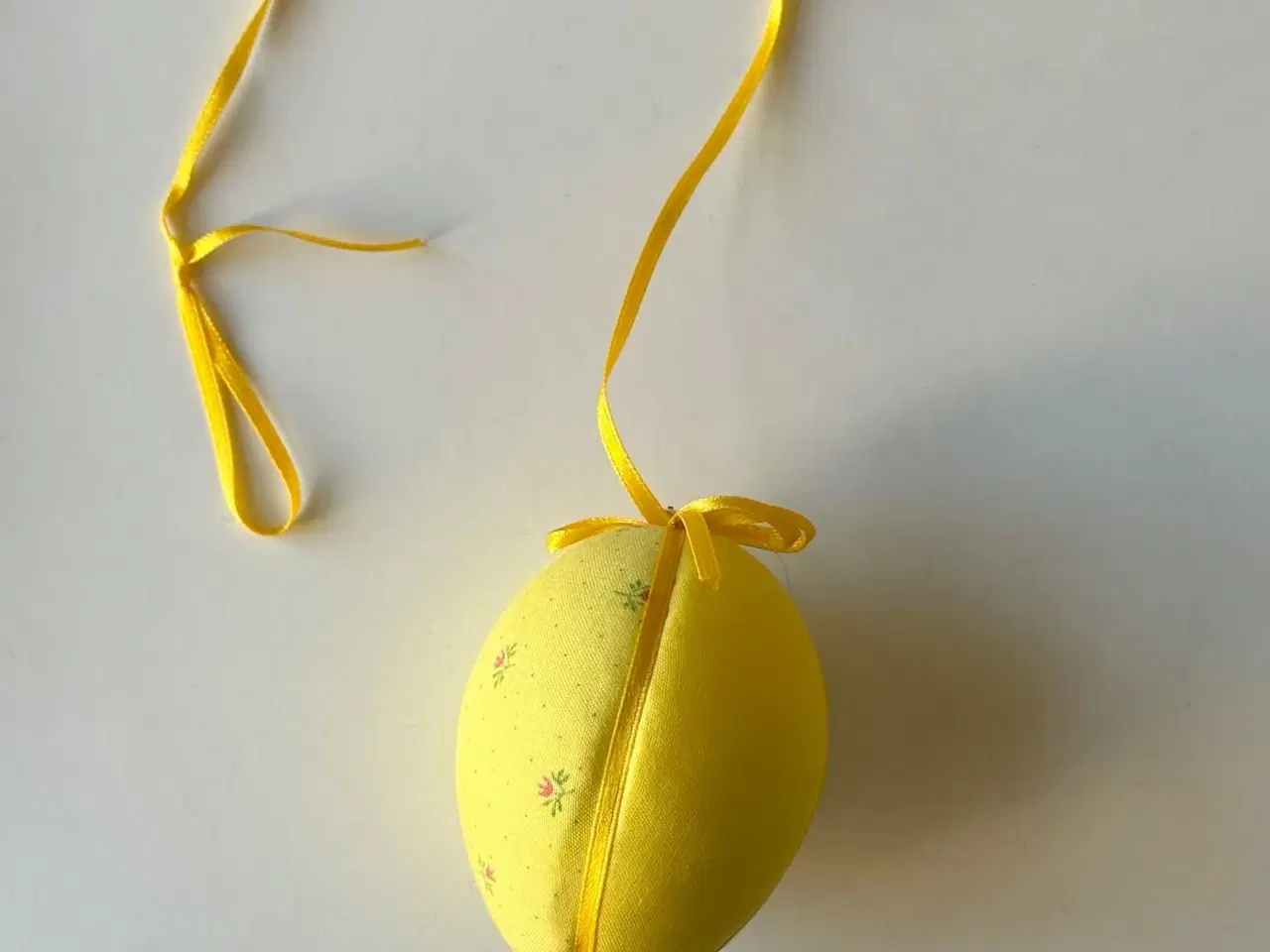 Billede 1 - Mellem påskeæg, gul