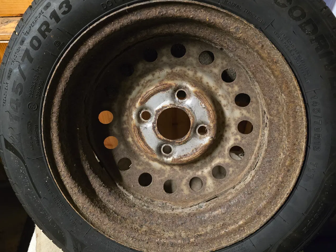 Billede 9 - Trailerhjul 145 / 70 R 13 71 T Dæk er ny fra 2024