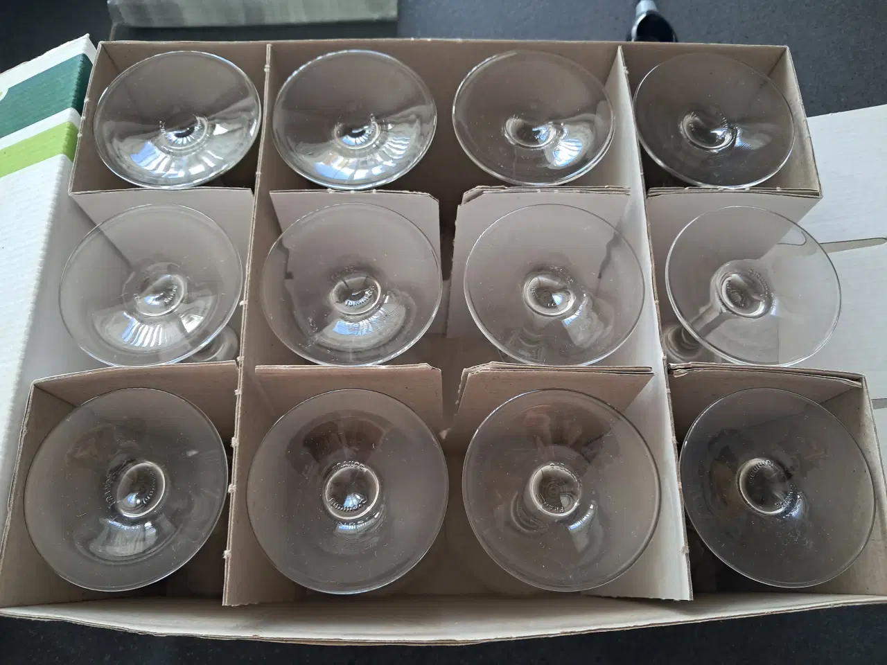Billede 3 - Luminarc 12 stk hvid- og 12 stk⁹ rødvinsglas