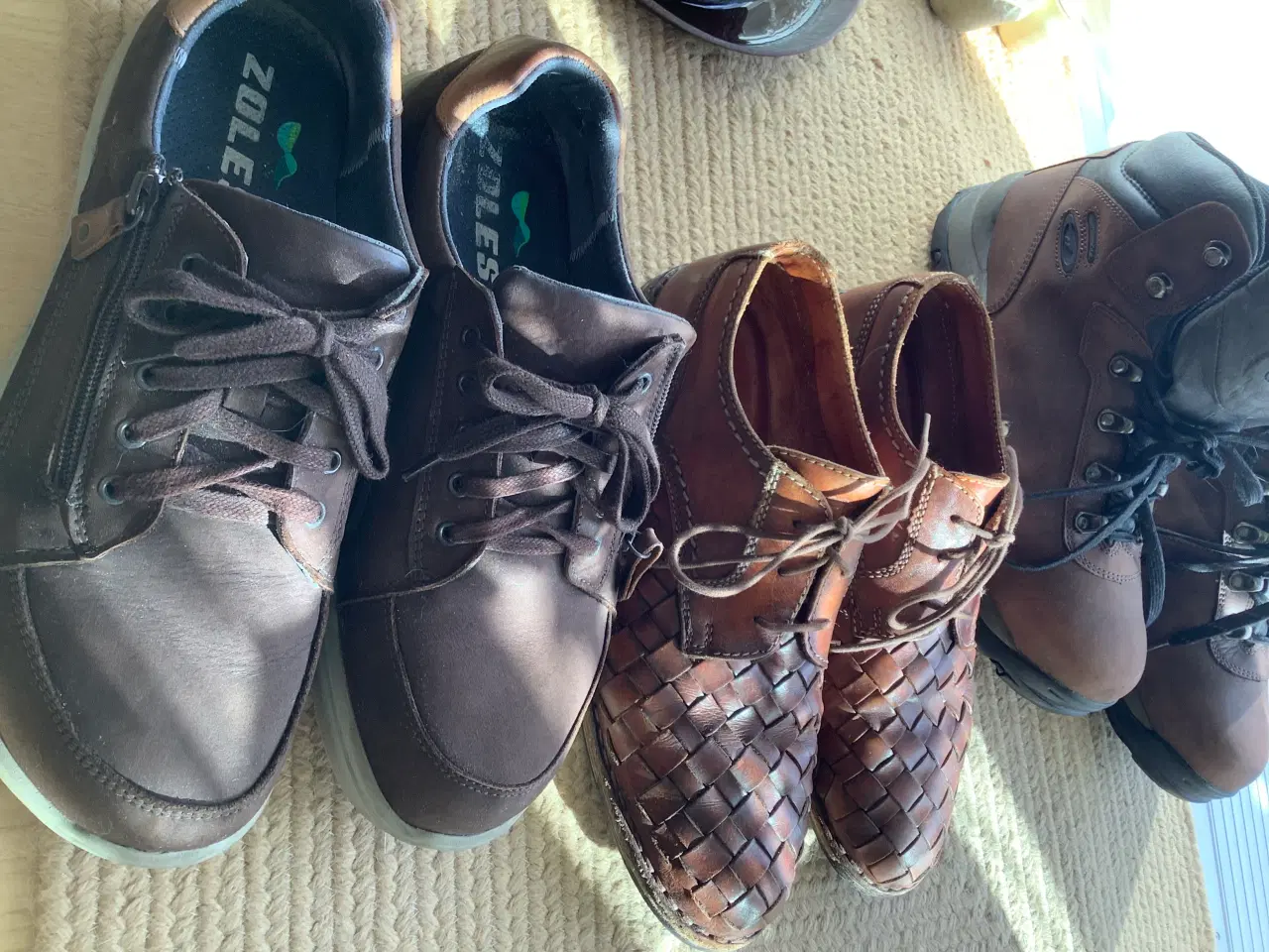 Billede 1 - 3 par kvalitets sko sælges samlet.