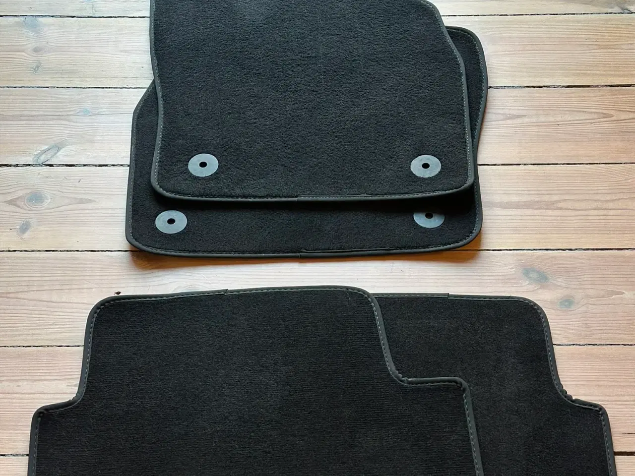 Billede 3 - Originale bilmåtter til Polo VW