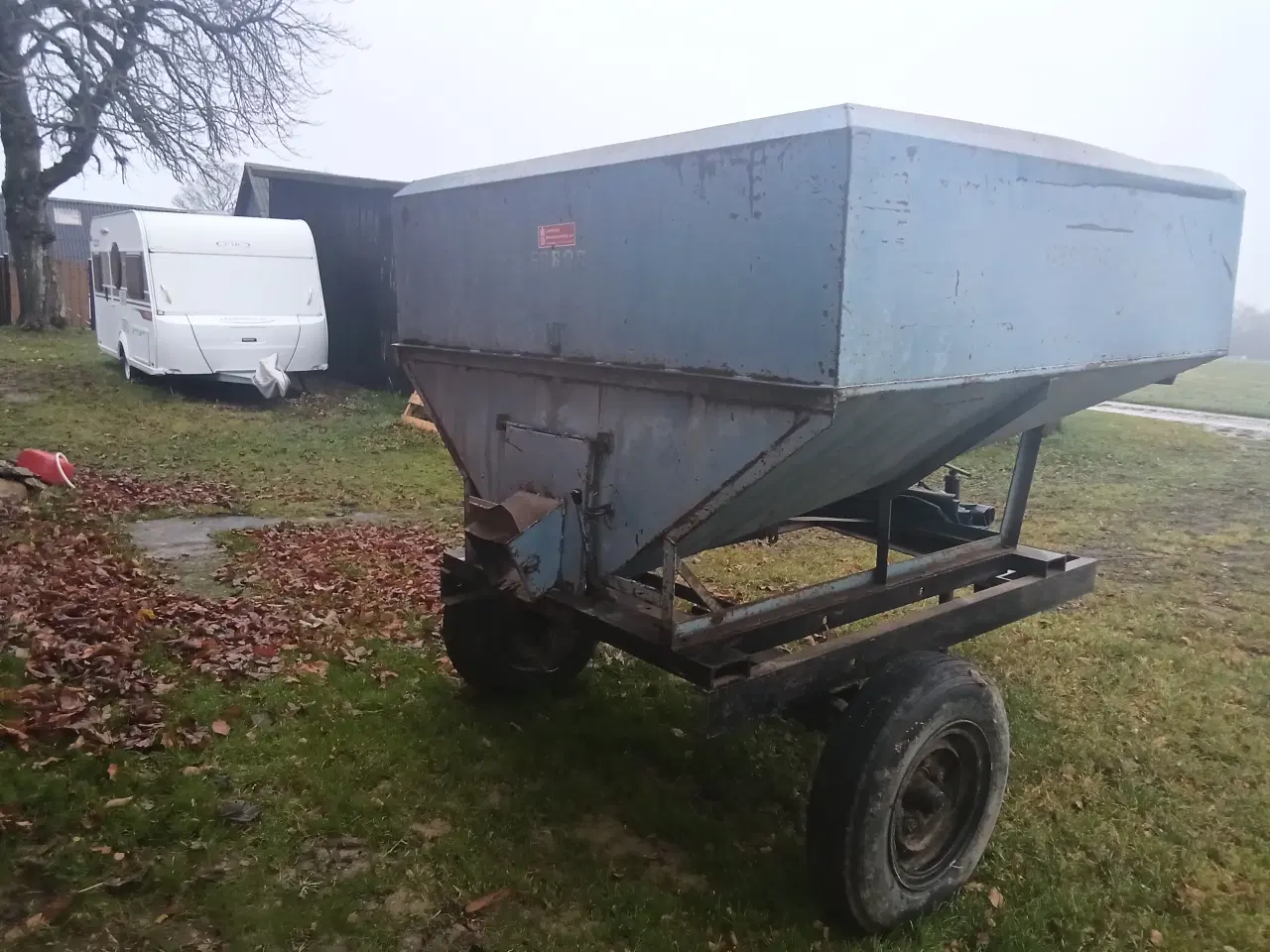 Billede 3 - Herborg 25 tdr.kornkasse med hjul