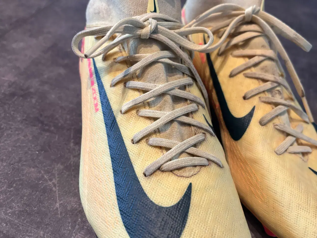 Billede 5 - Fine fodboldstøvler - kun lidt brugt 