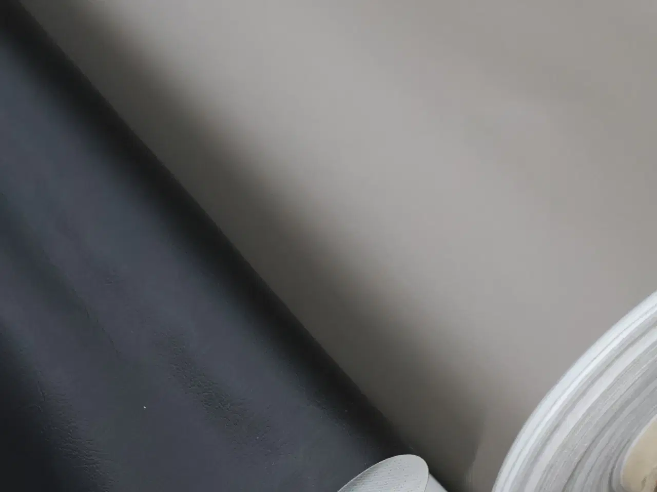 Billede 5 -  4 Ruller Kunstlæder/Nappa. 