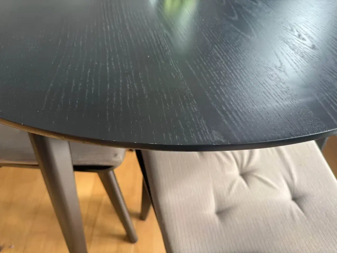 Billede 2 - Spisebord og stole fra ikea