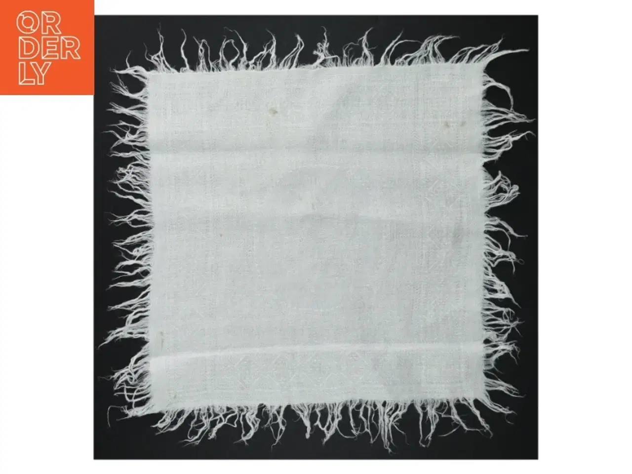Billede 4 - Hvid bomuldsserviet med frynser (str. 27 x. 27 cm)