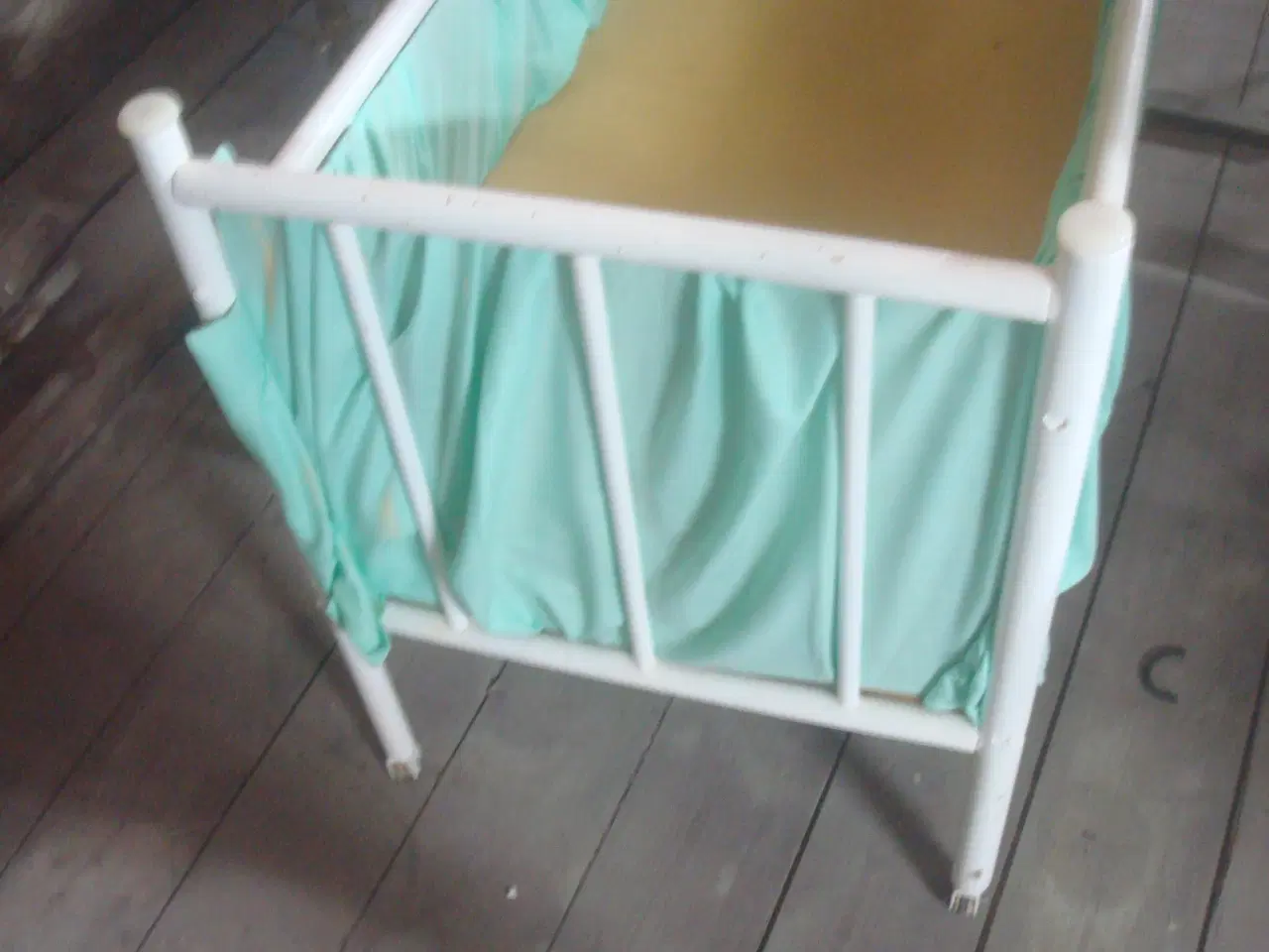 Billede 1 - BAMBUSSENG? formentlig, hvidmalet, utrolig fin -