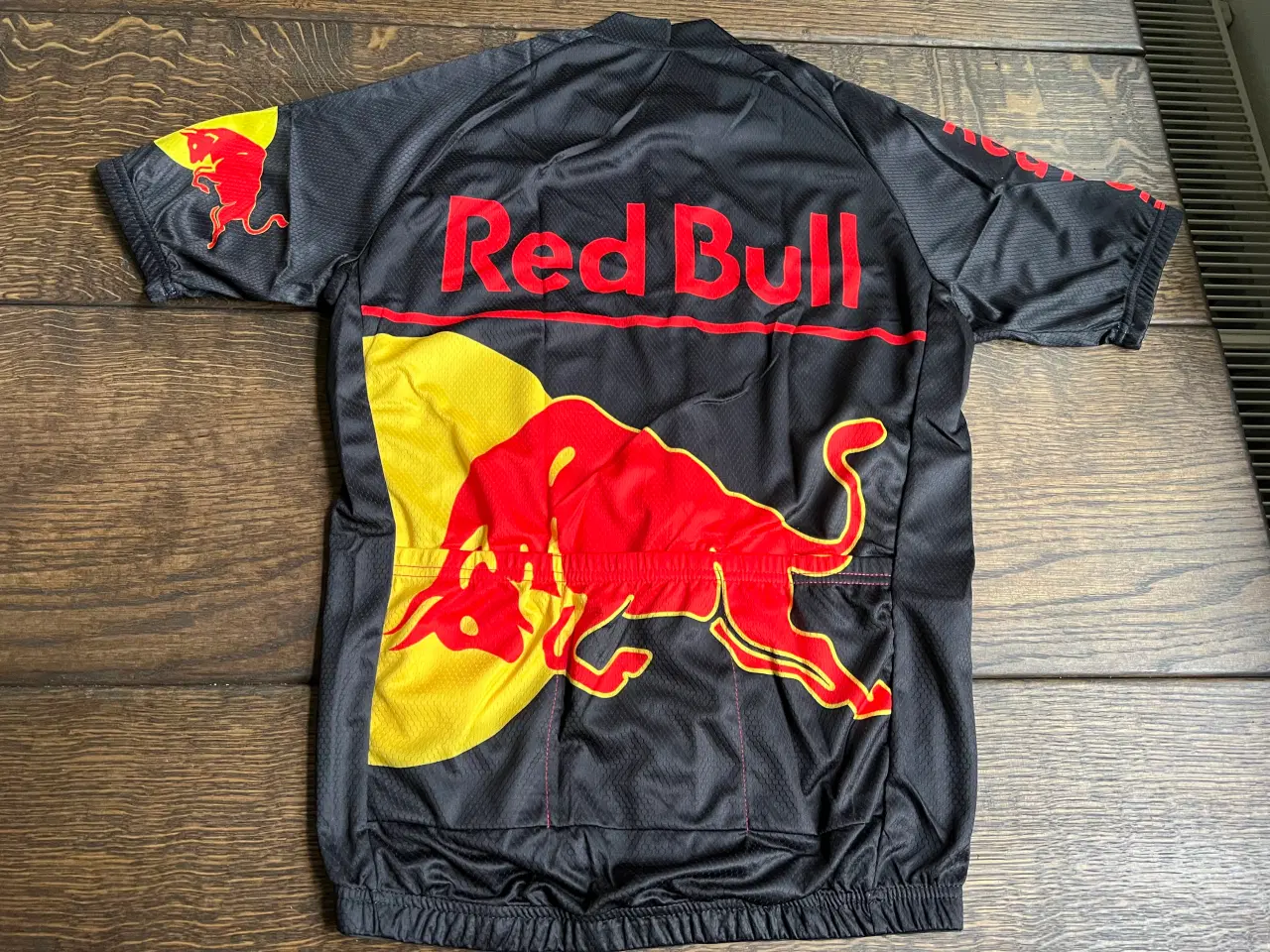 Billede 2 - Red Bull Cykeltrøje 