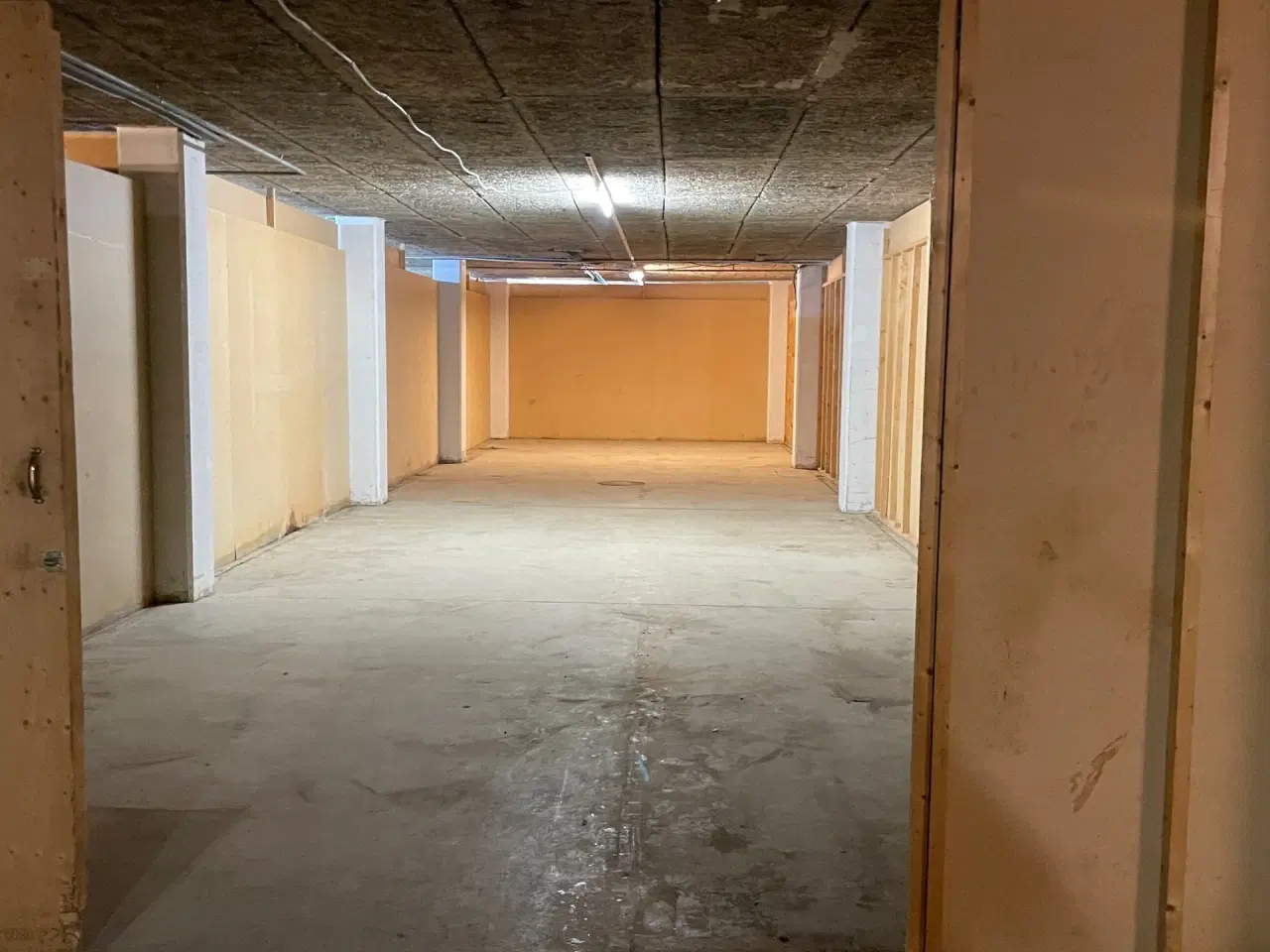 Billede 1 - Lager i stueplan på 128 m² med nem adgang og god placering