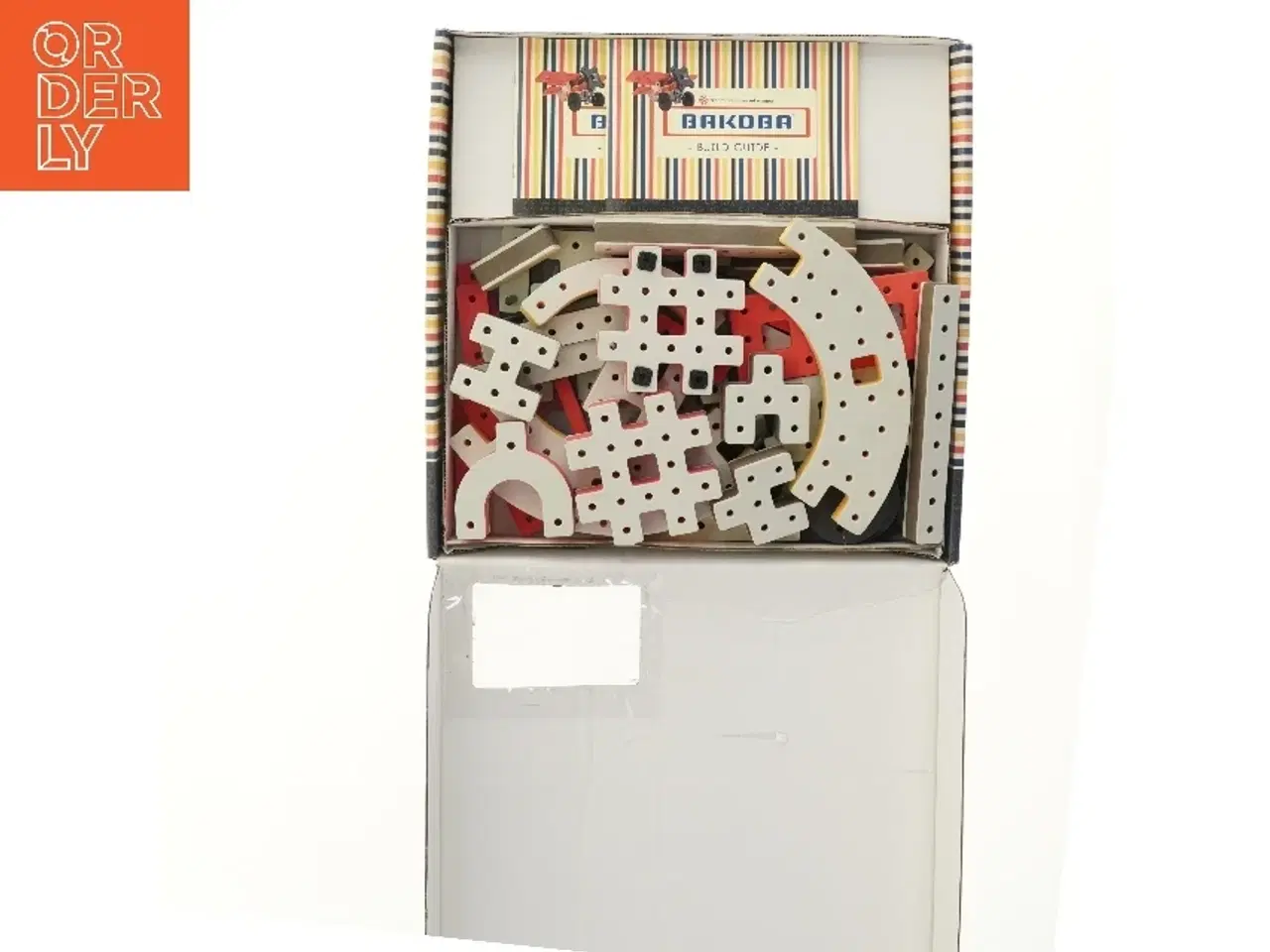Billede 2 - Bakoba 12-i-1 byggesæt fra Bakoba (str. 8x43x43 cm)