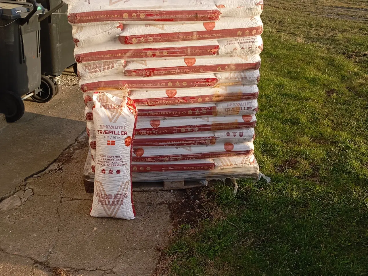 Billede 1 - Træpiller sælges 