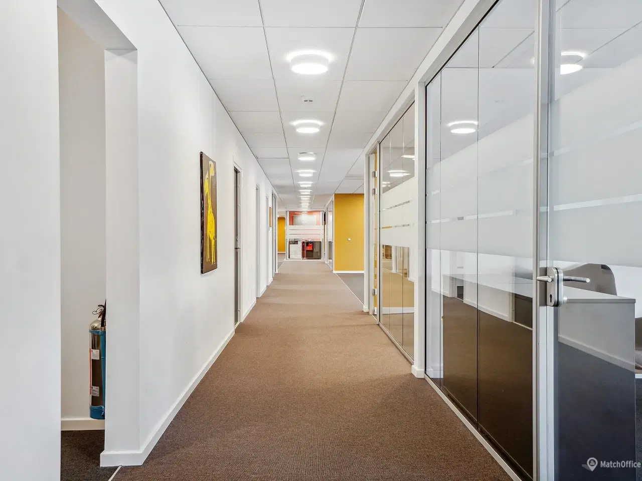 Billede 12 - Lyse og indbydende kontorlokaler med lyse trægulve