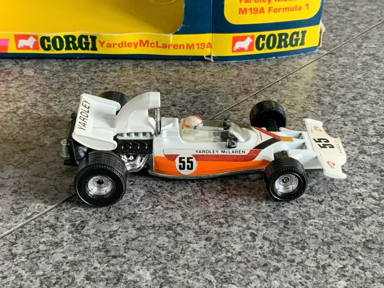 Billede 4 - Corgi Toys No. 151 Yardley McLaren M19A scale 1:36