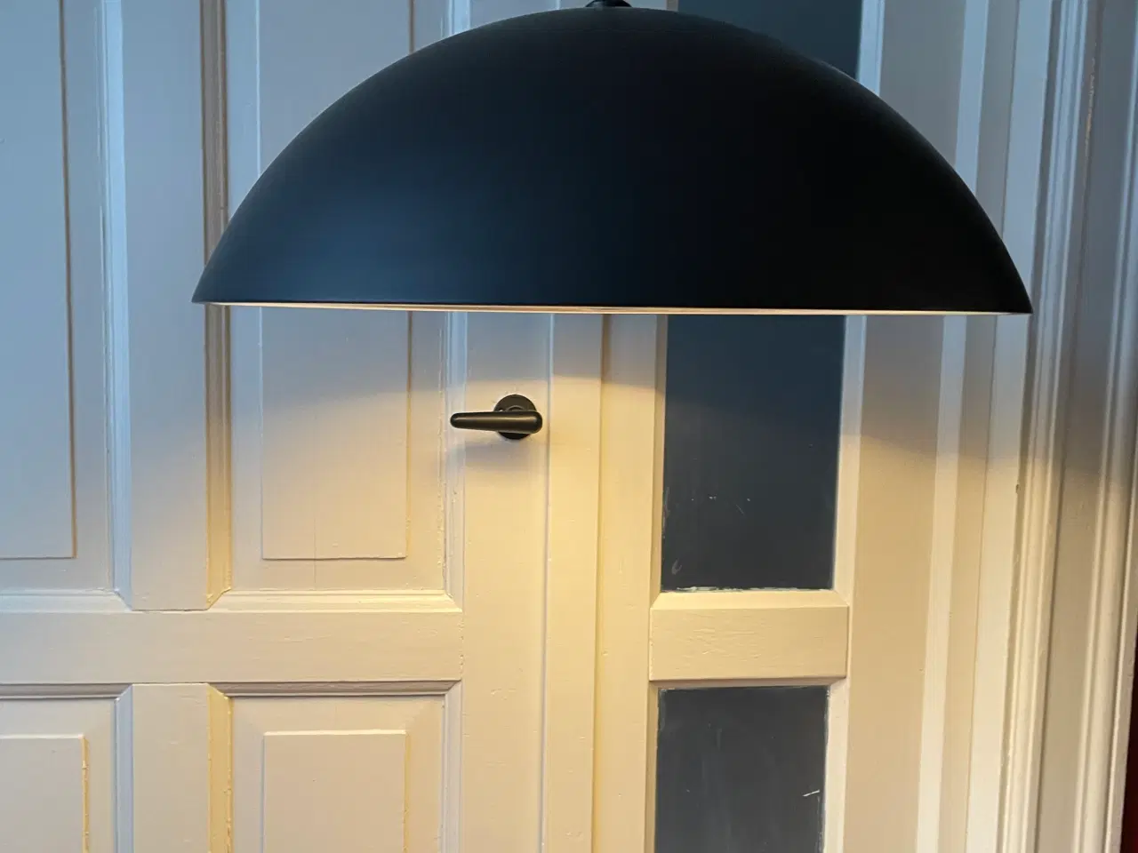 Billede 1 - Smuk og stilren loftlampe fra Seed Lightning 55 cm