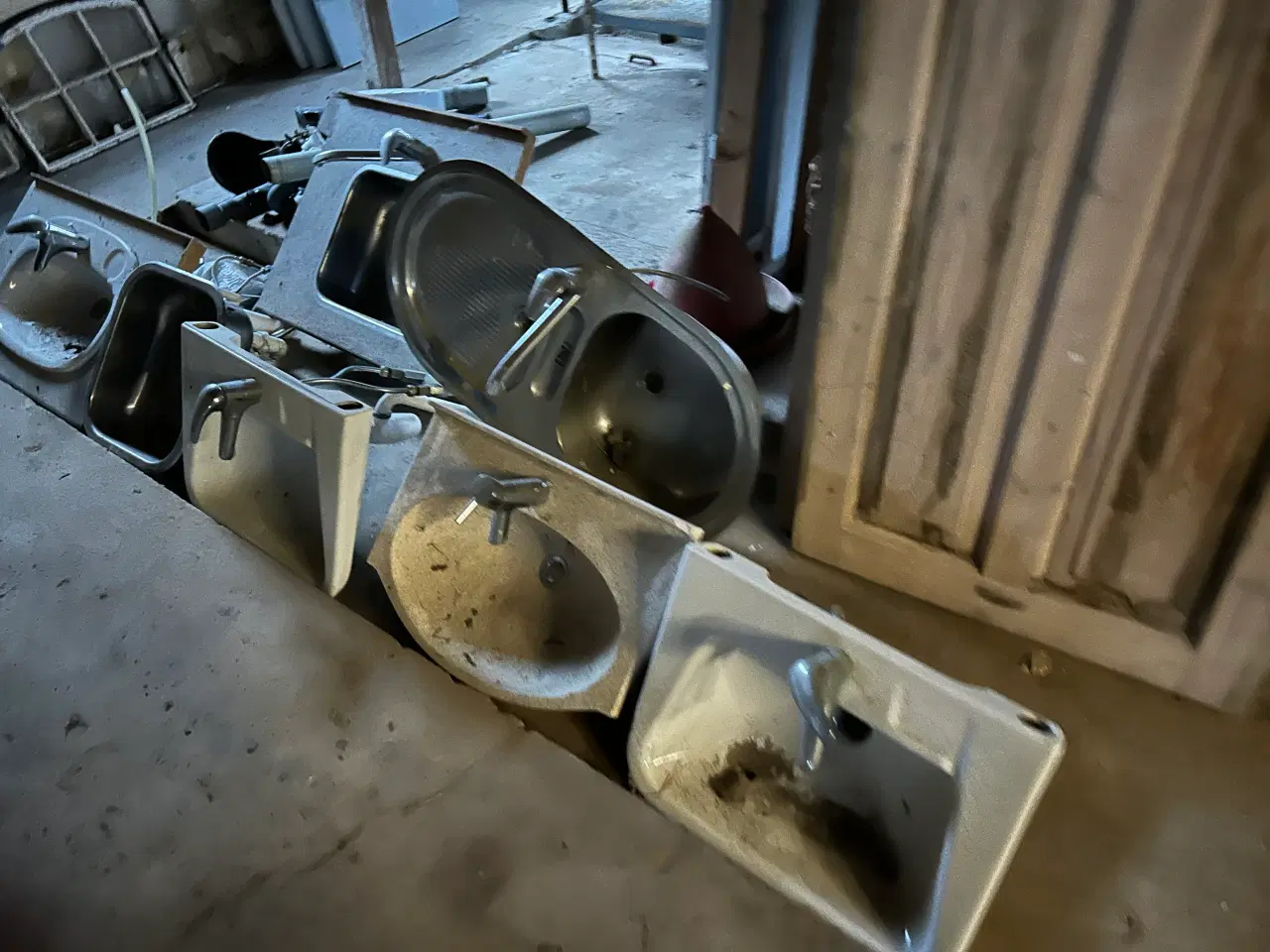 Billede 13 - Ladesalg skal tømmes