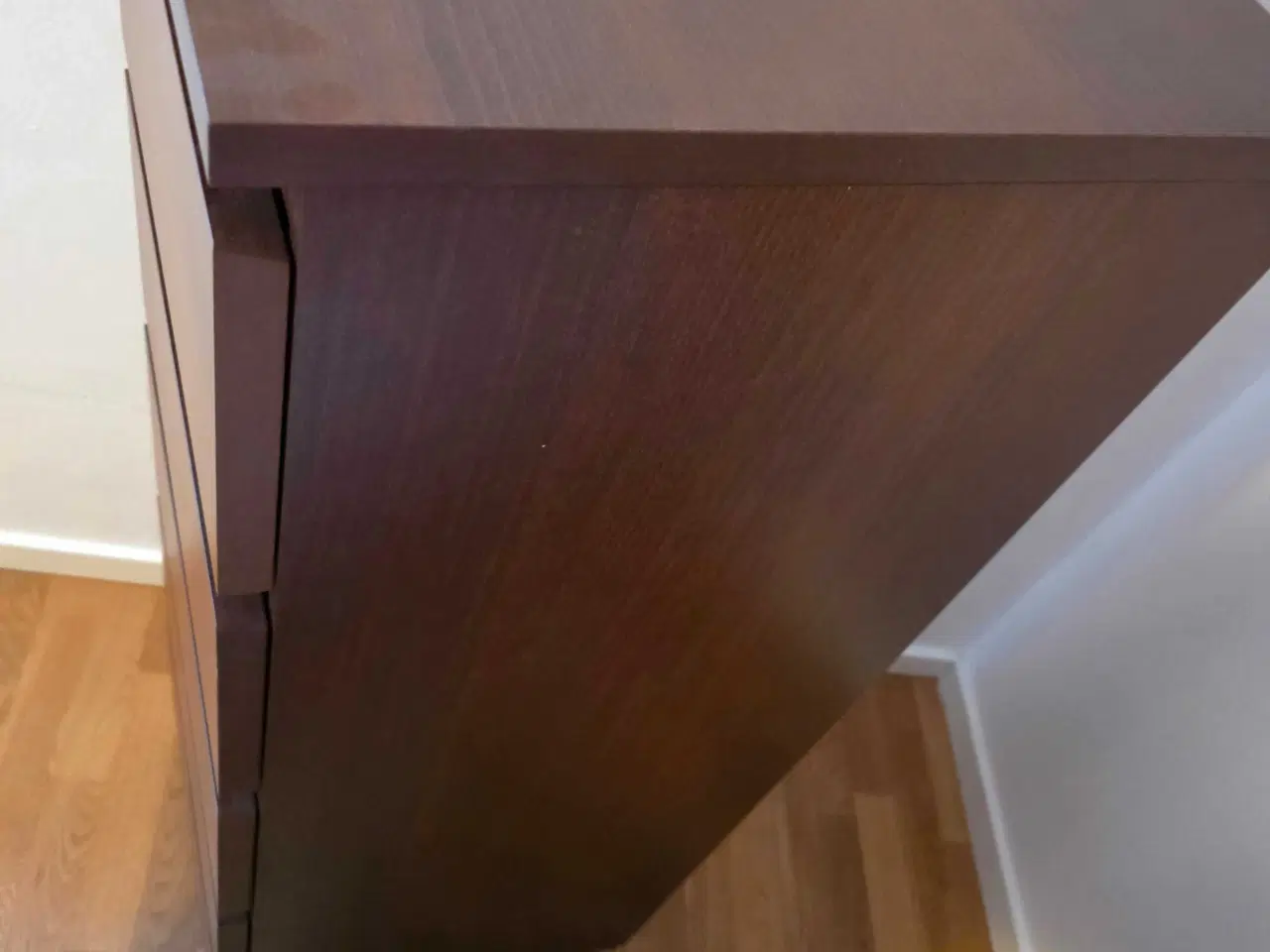 Billede 2 - Høj smal ikea kommode 