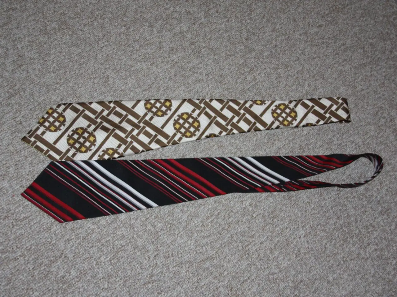 Billede 1 - Retro slips fra 60'erne stk.pris - 50 kr