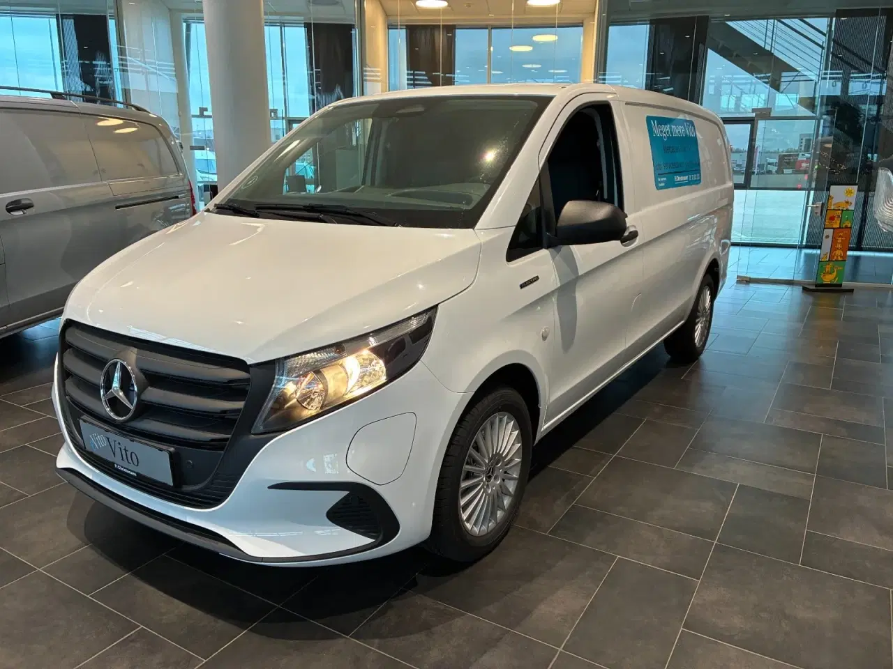 Billede 1 - Mercedes eVito 112  A2 Kassevogn
