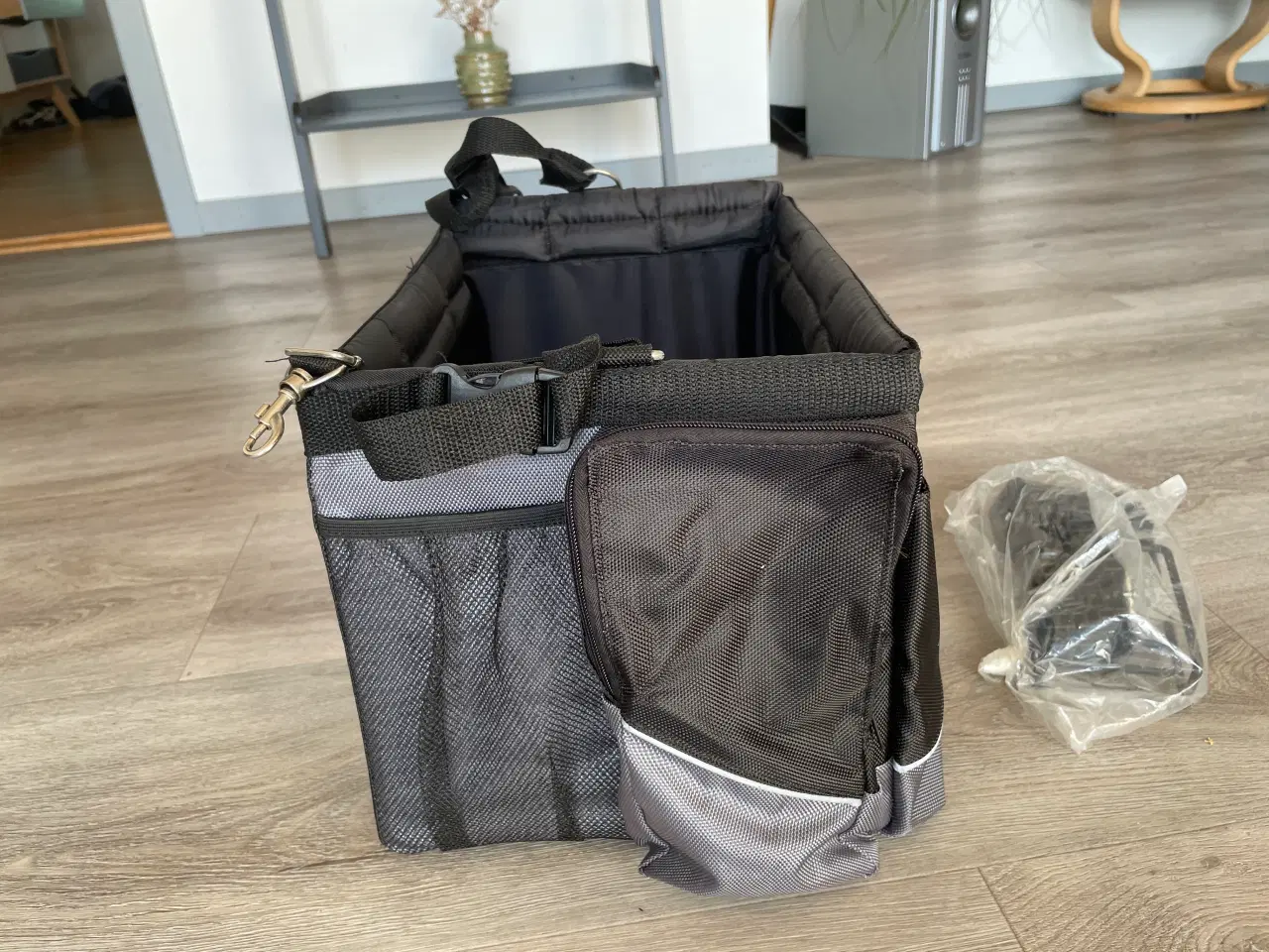 Billede 3 - Cykelkurv til hund op til 7 kg