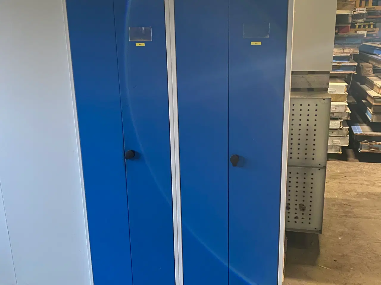 Billede 1 - Omklædnings skab