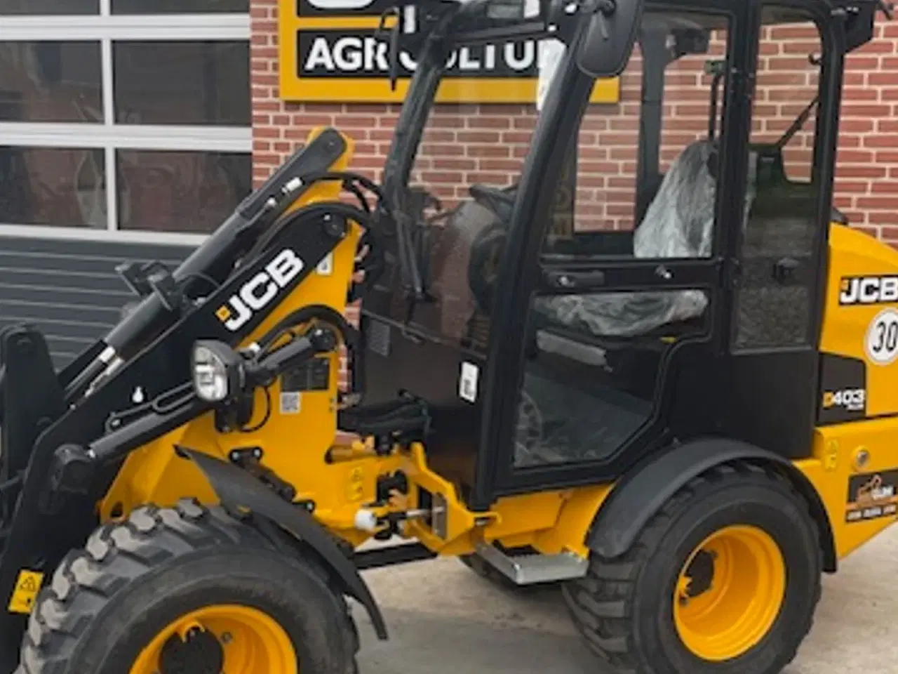 Billede 3 - JCB 403 Plus Agri Med kabine og 30 km/t